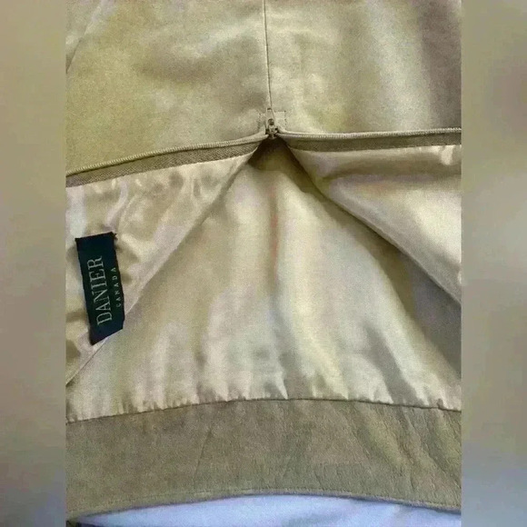 Vintage 90’s Danier Genuine Leather  Pencil Knee Length Career-Wear Skirt in Tan - Picture 3 of 7